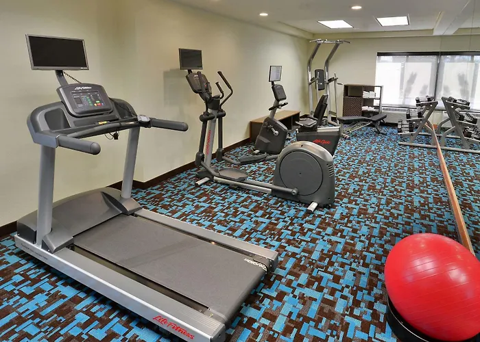 Fairfield By Marriott Inn And Suites Winston-Salem Hanes Mall Hotel