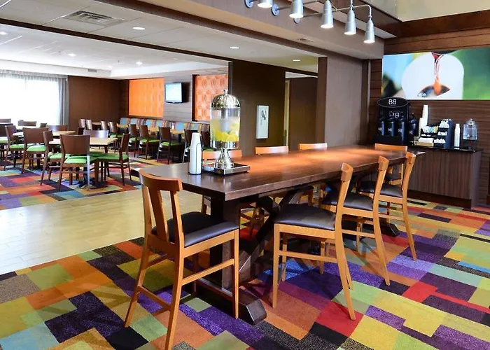 Fairfield By Marriott Inn And Suites Winston-Salem Hanes Mall Hotel 3*