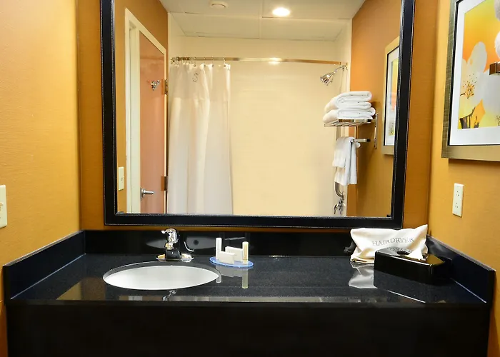 Fairfield By Marriott Inn And Suites Winston-Salem Hanes Mall 3*