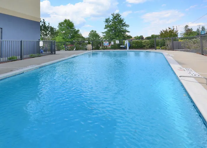 Hotel Fairfield By Marriott Inn And Suites Winston-Salem Hanes Mall