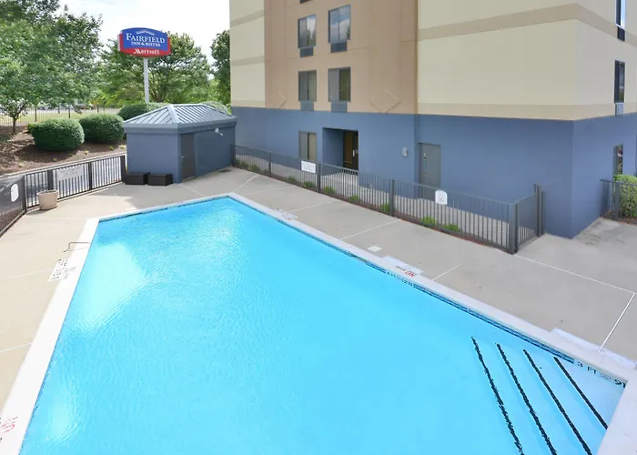 Fairfield By Marriott Inn And Suites Winston-Salem Hanes Mall Hotel 3*