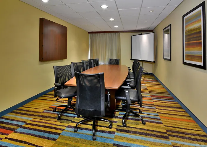 Hotel Fairfield By Marriott Inn And Suites Winston-Salem Hanes Mall 3*