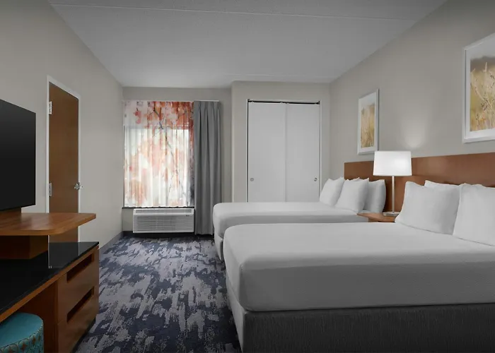Fairfield By Marriott Inn And Suites Winston-Salem Hanes Mall Hotel 3*