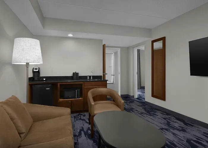 Fairfield By Marriott Inn And Suites Winston-Salem Hanes Mall Hotel Winston-Salem