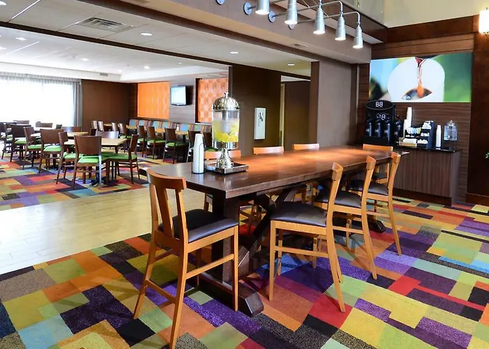 Hotel Fairfield By Marriott Inn And Suites Winston-Salem Hanes Mall
